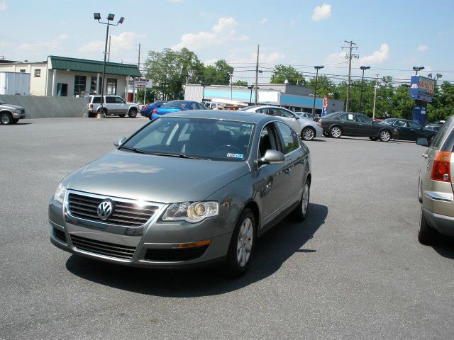 Volkswagen Passat 2006 photo 2