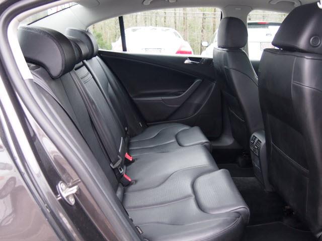 Volkswagen Passat 2006 photo 15