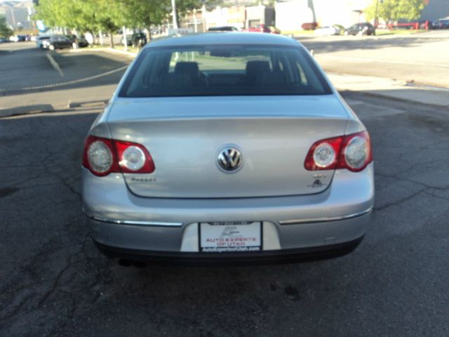 Volkswagen Passat 2006 photo 9