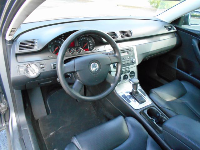 Volkswagen Passat 2006 photo 2