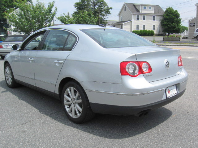 Volkswagen Passat 2006 photo 1