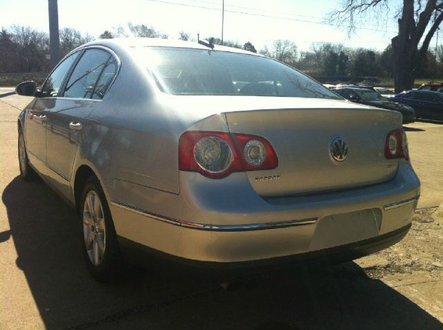 Volkswagen Passat 2006 photo 12