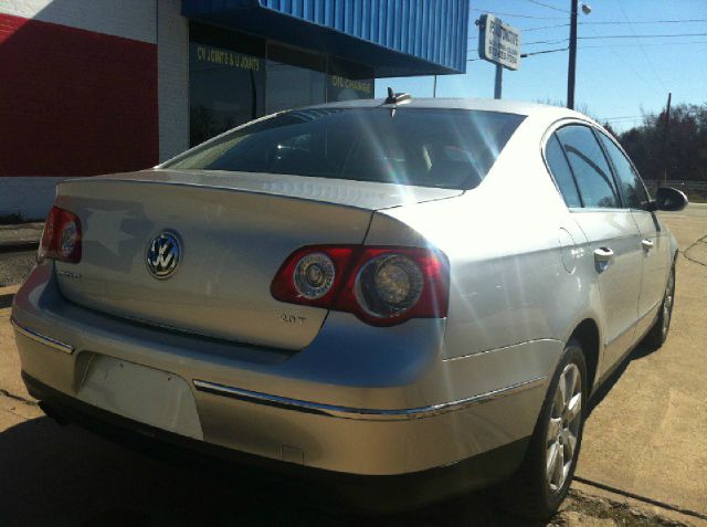 Volkswagen Passat 2006 photo 13