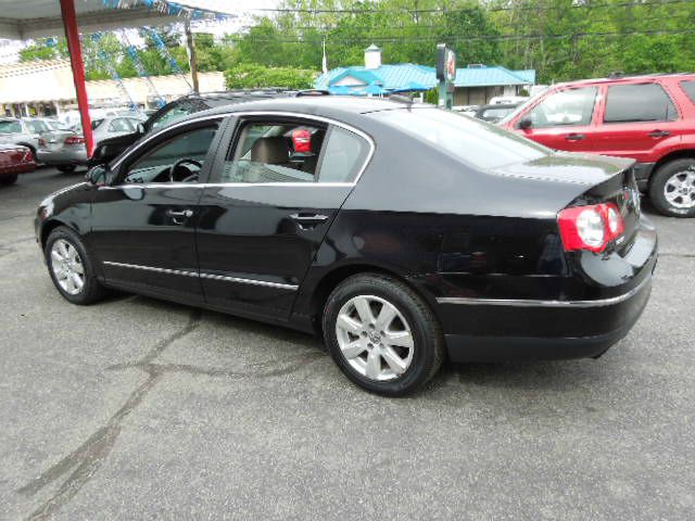 Volkswagen Passat 2006 photo 1