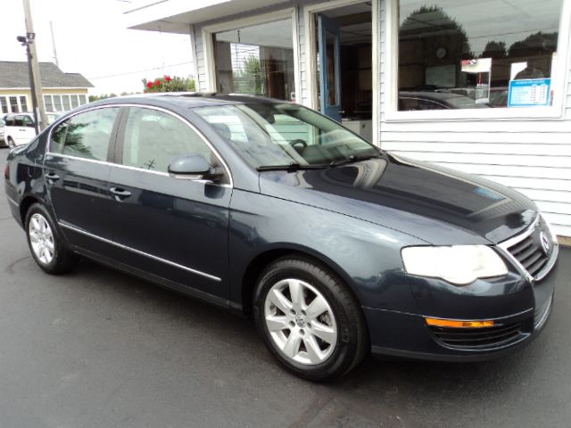 Volkswagen Passat 2006 photo 2