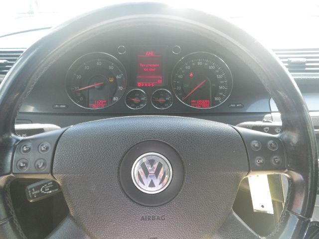 Volkswagen Passat 2006 photo 1