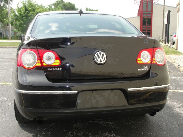 Volkswagen Passat 2006 photo 2