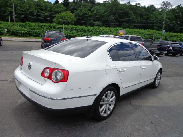 Volkswagen Passat 2006 photo 1