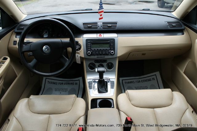 Volkswagen Passat 2006 photo 17