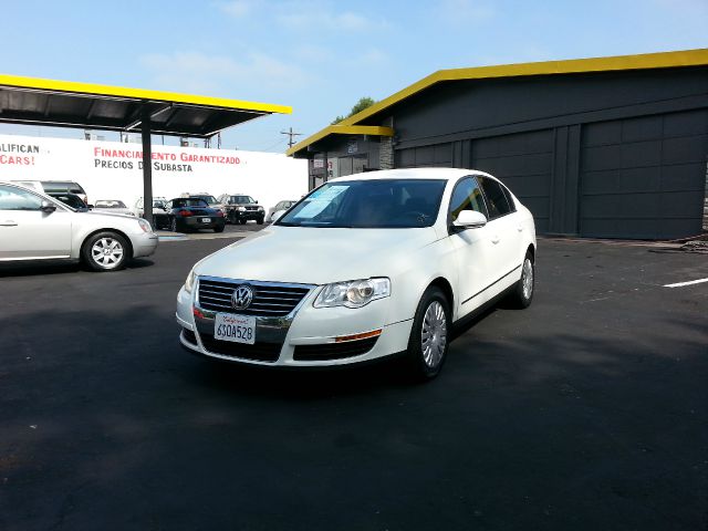 Volkswagen Passat 2006 photo 1