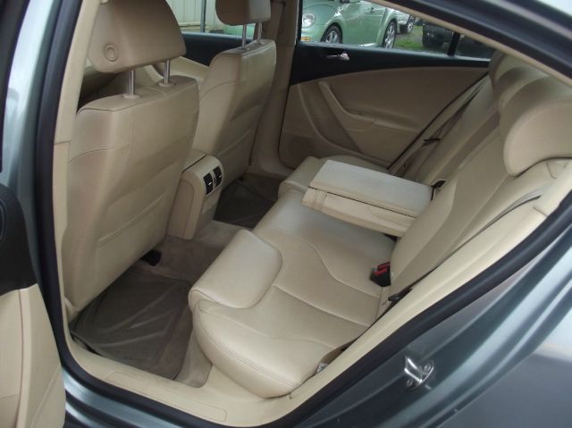 Volkswagen Passat 2006 photo 1