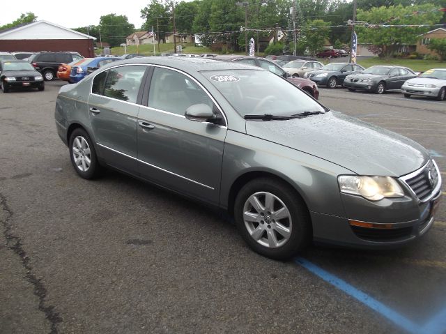 Volkswagen Passat 2006 photo 2