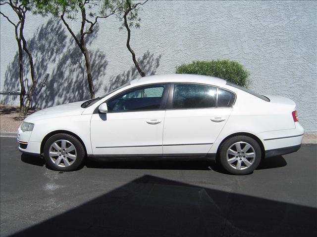 Volkswagen Passat 2006 photo 1