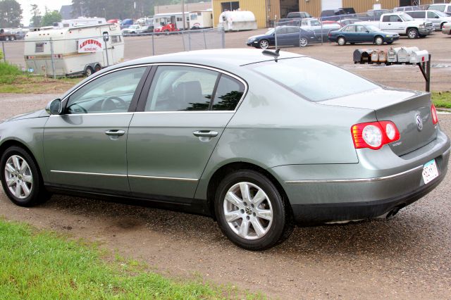 Volkswagen Passat 2006 photo 5