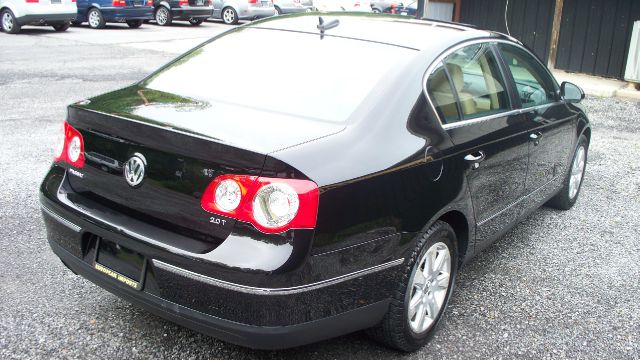 Volkswagen Passat 2006 photo 2