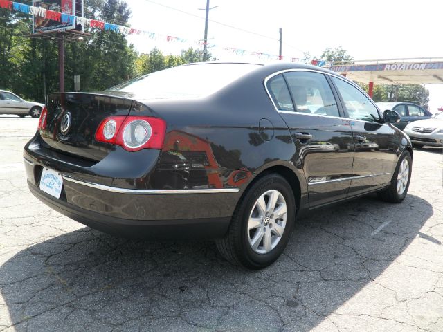 Volkswagen Passat 2006 photo 4