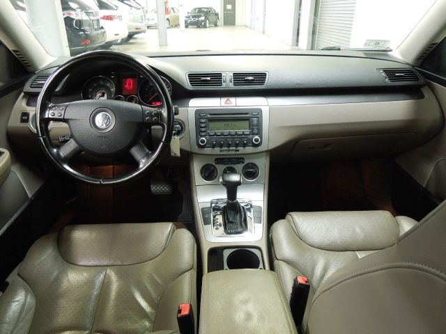 Volkswagen Passat 2006 photo 13