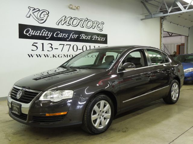 Volkswagen Passat 2006 photo 21