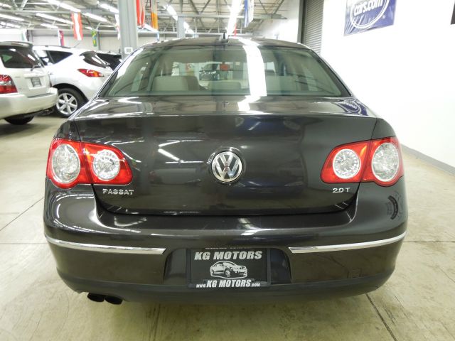 Volkswagen Passat 2006 photo 25