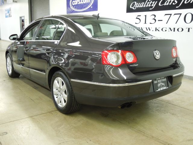 Volkswagen Passat 2006 photo 28