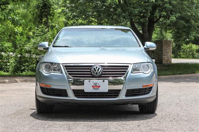 Volkswagen Passat 2006 photo 2