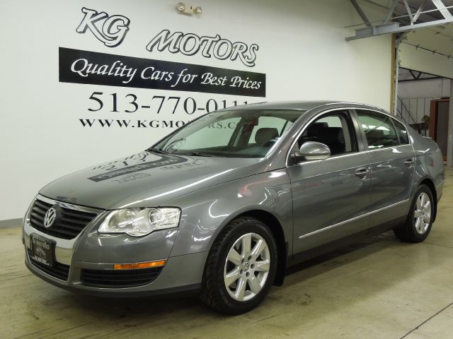 Volkswagen Passat 2006 photo 1