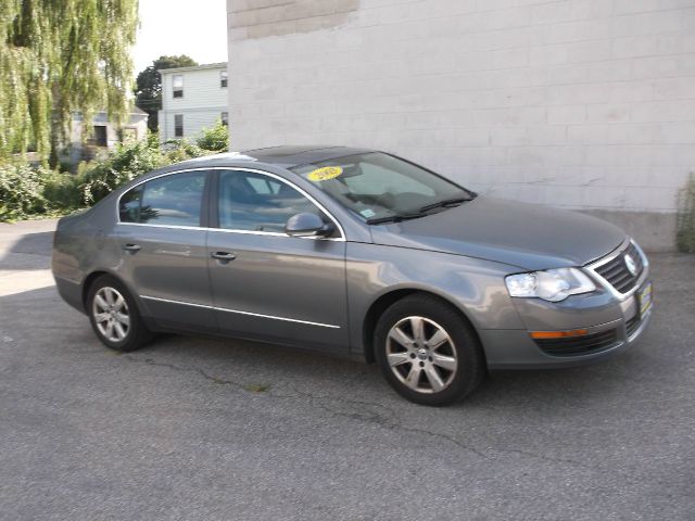 Volkswagen Passat 2006 photo 1