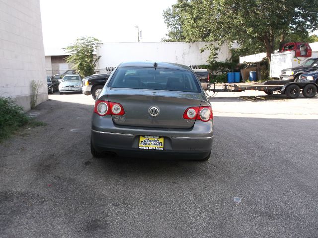 Volkswagen Passat 2006 photo 4