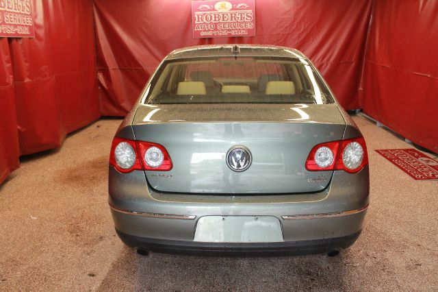 Volkswagen Passat 2006 photo 4