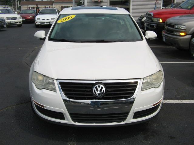 Volkswagen Passat 2006 photo 1