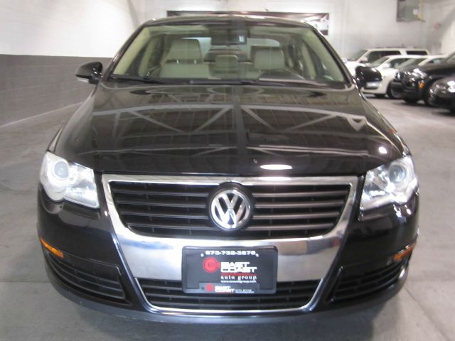 Volkswagen Passat 2006 photo 28