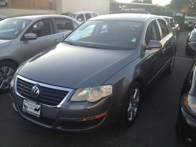 Volkswagen Passat 2006 photo 1