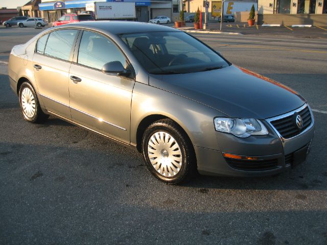 Volkswagen Passat 2006 photo 1