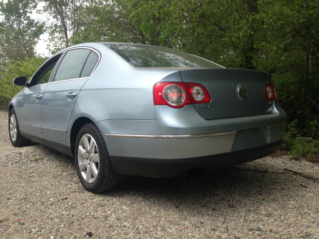 Volkswagen Passat 2006 photo 32