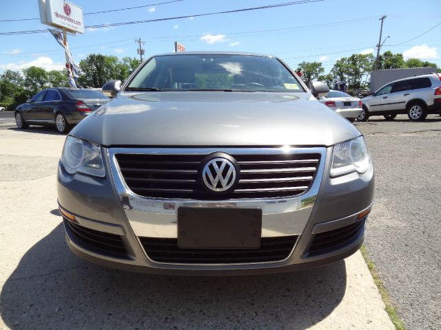 Volkswagen Passat 2006 photo 2