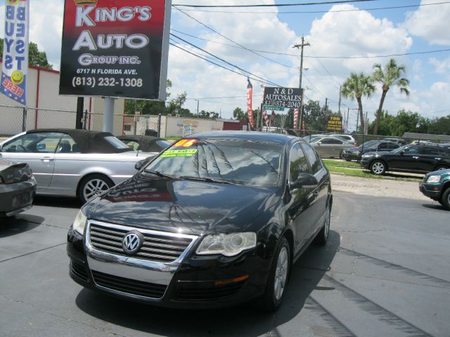 Volkswagen Passat 2006 photo 1