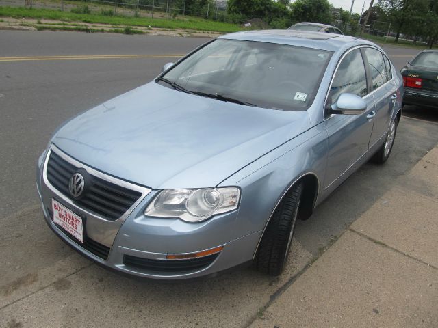 Volkswagen Passat 2006 photo 10