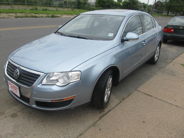 Volkswagen Passat 2006 photo 12