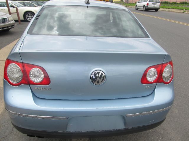 Volkswagen Passat 2006 photo 17