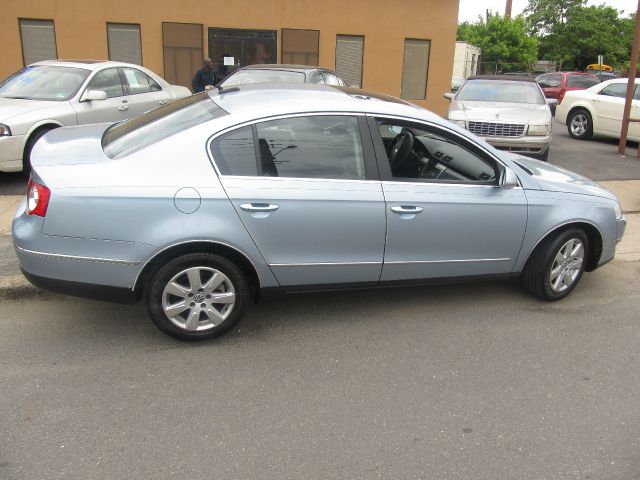 Volkswagen Passat 2006 photo 26