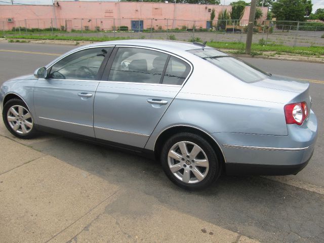 Volkswagen Passat 2006 photo 3