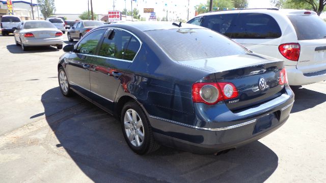 Volkswagen Passat 2006 photo 3