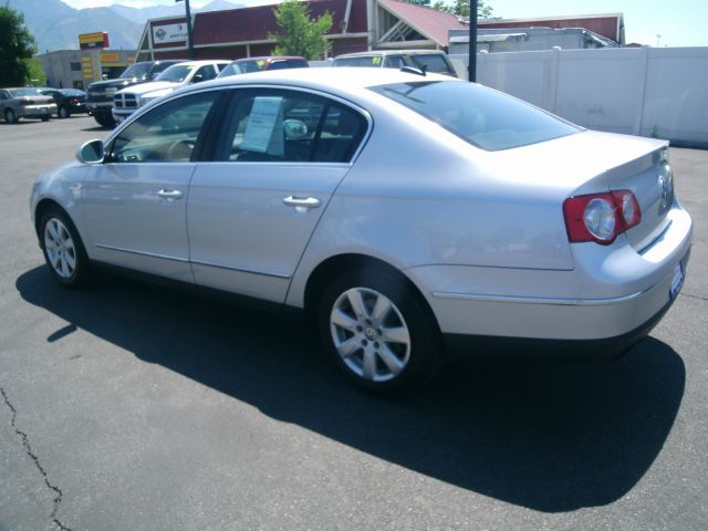 Volkswagen Passat 2006 photo 4