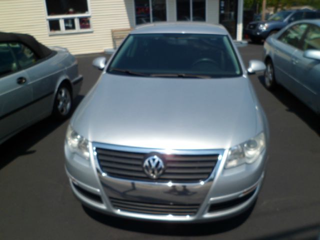 Volkswagen Passat 2006 photo 2