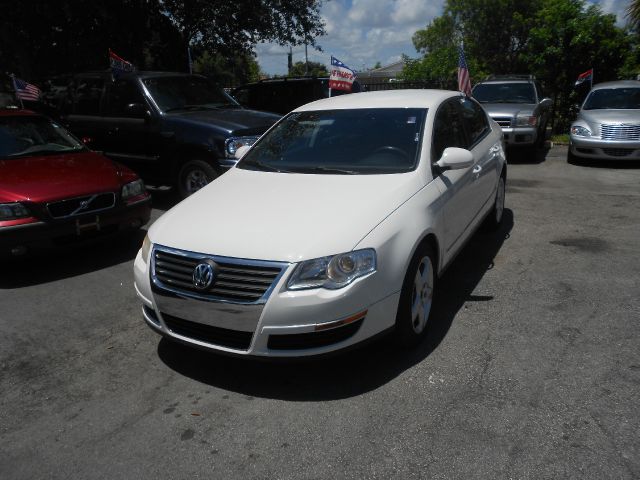 Volkswagen Passat 2007 photo 1