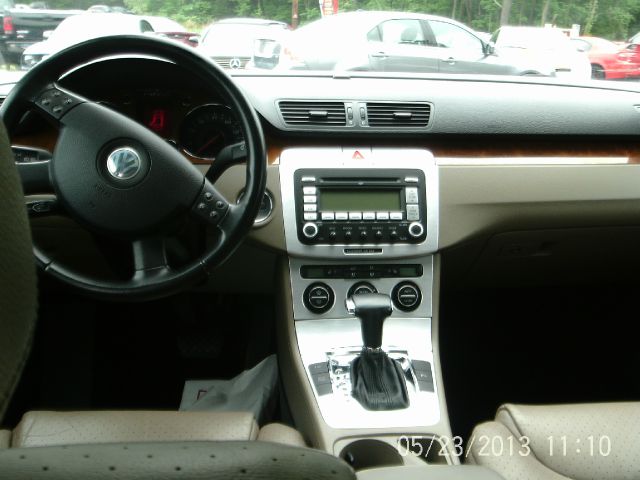 Volkswagen Passat 2007 photo 1