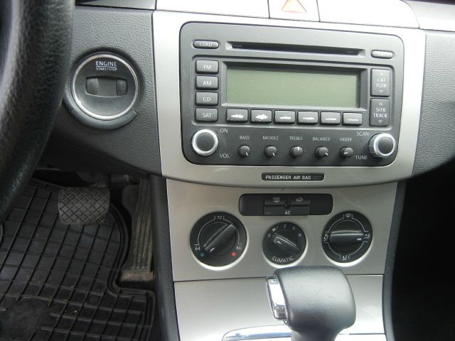 Volkswagen Passat 2007 photo 1