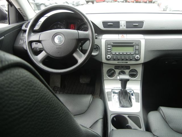 Volkswagen Passat 2007 photo 11