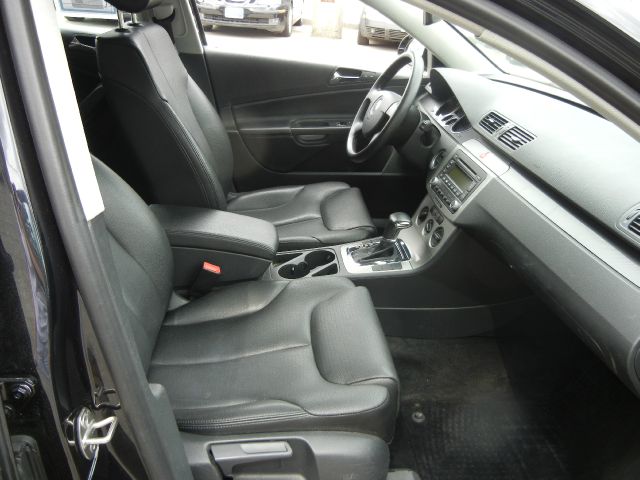 Volkswagen Passat 2007 photo 24