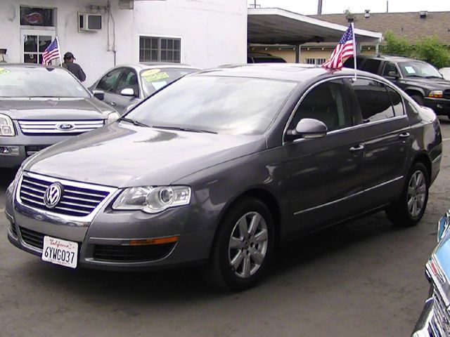 Volkswagen Passat 2007 photo 2